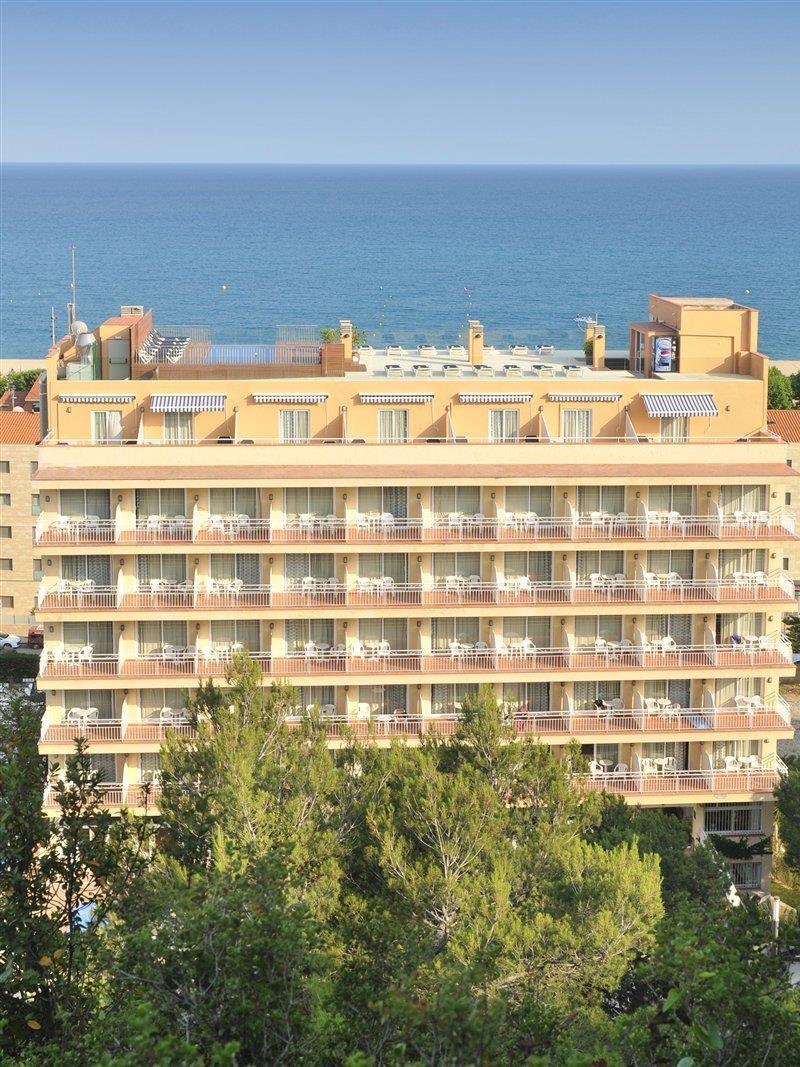 Checkin Catalonia Hotel Calella Bagian luar foto
